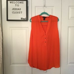 Orange tank top good condition 3 x